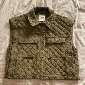 Zara Olive Quilted Vest with Pockets